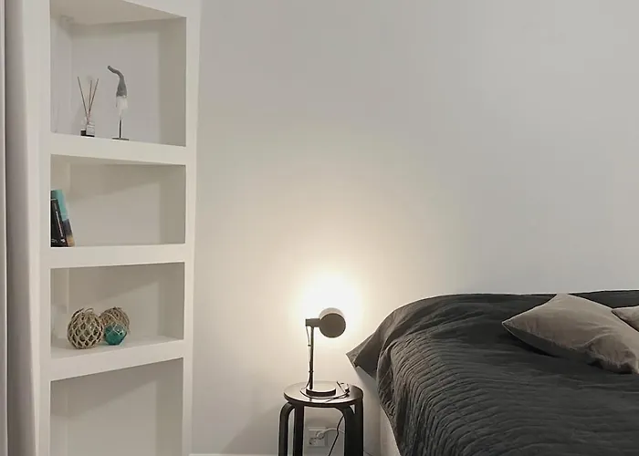 شقة Hidden Gem With Private Sauna, In Center