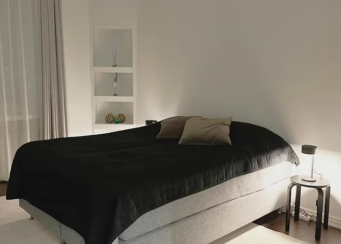 شقة Hidden Gem With Private Sauna, In Center *